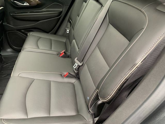 Used 2020 GMC Terrain Denali w/ Denali Premium Package AWD/4WD image 16