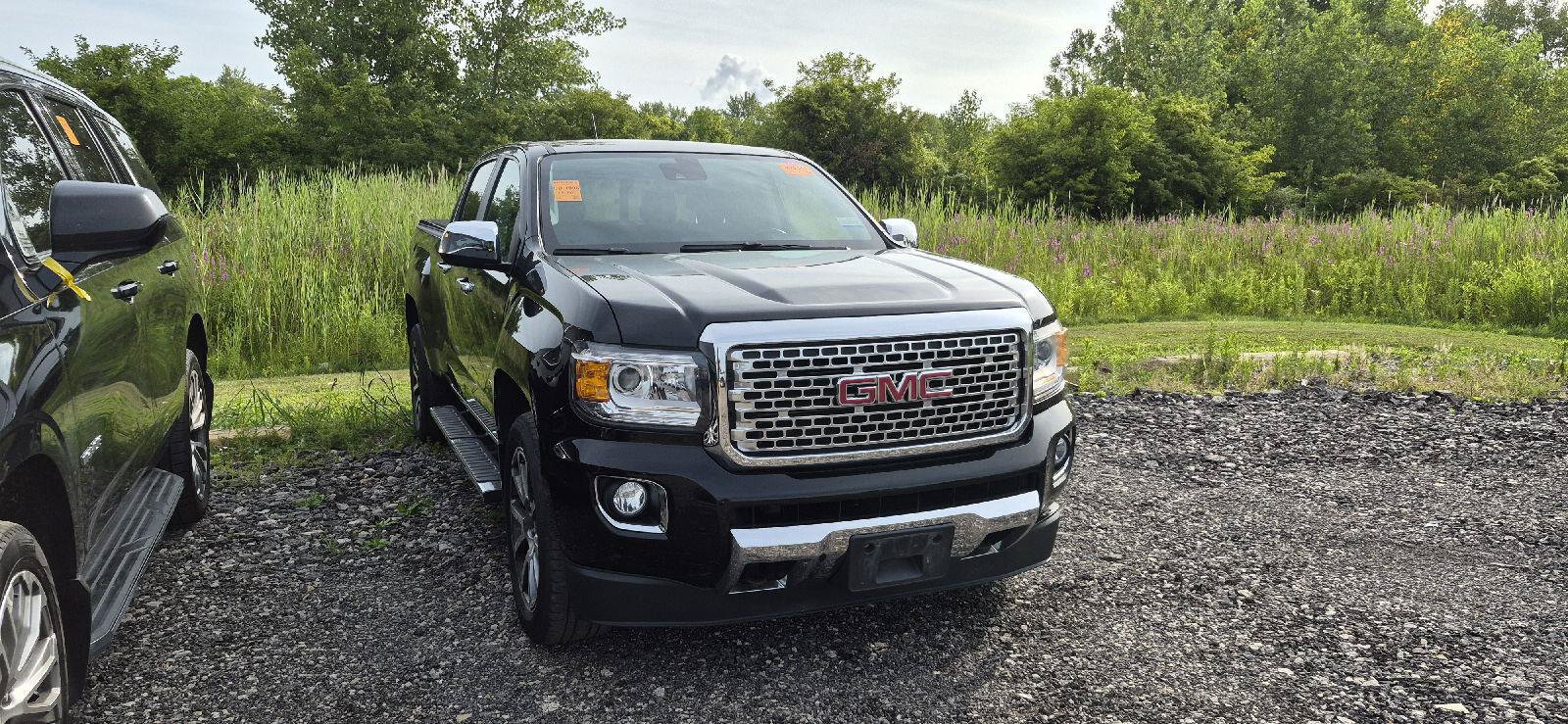 Used 2017 GMC Canyon Denali AWD/4WD image 2