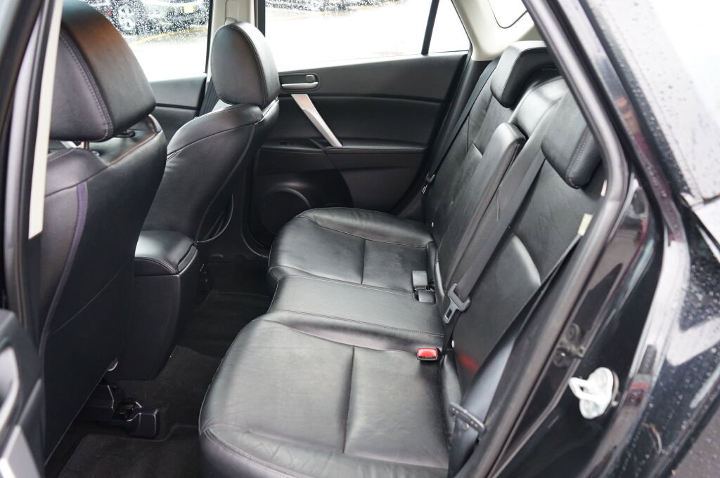 Used 2010 MAZDA MAZDA3 s Grand Touring image 9