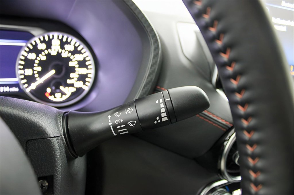 Used 2025 Nissan Sentra SR w/ SR Premium Package image 29