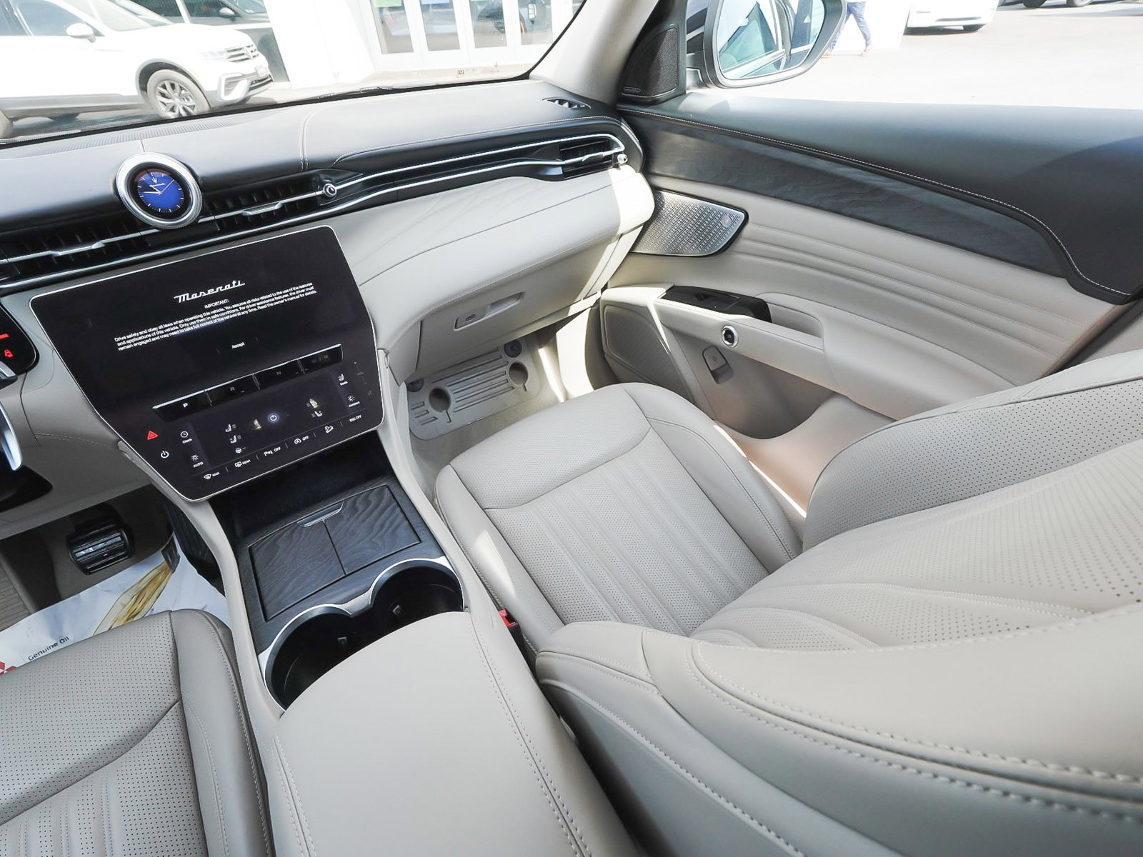 Used 2023 Maserati Grecale GT image 48