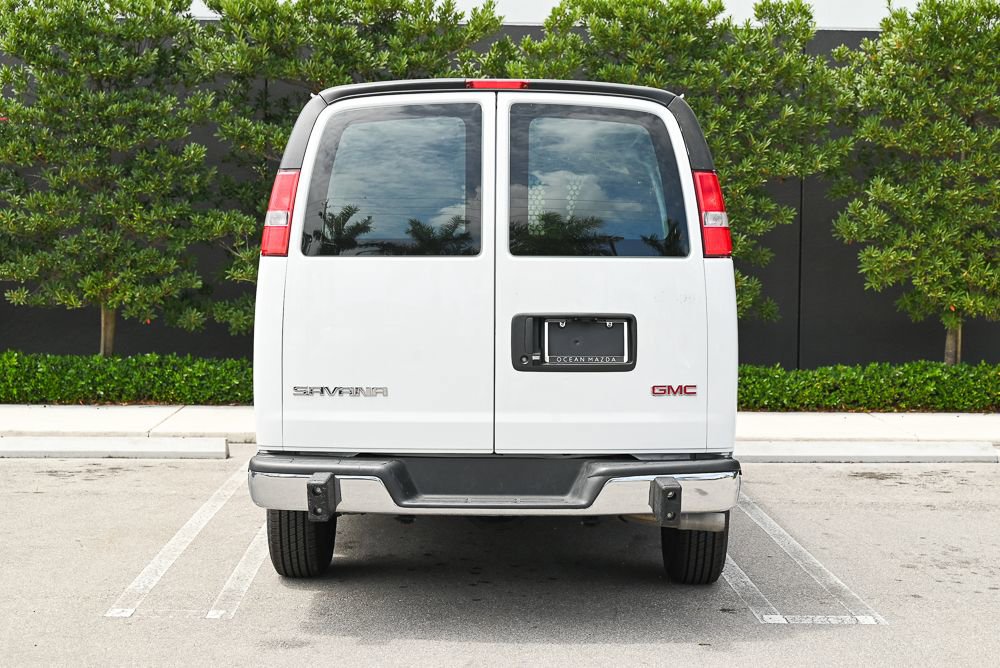 Used 2024 GMC Savana 2500 w/ Driver Convenience Package image 5