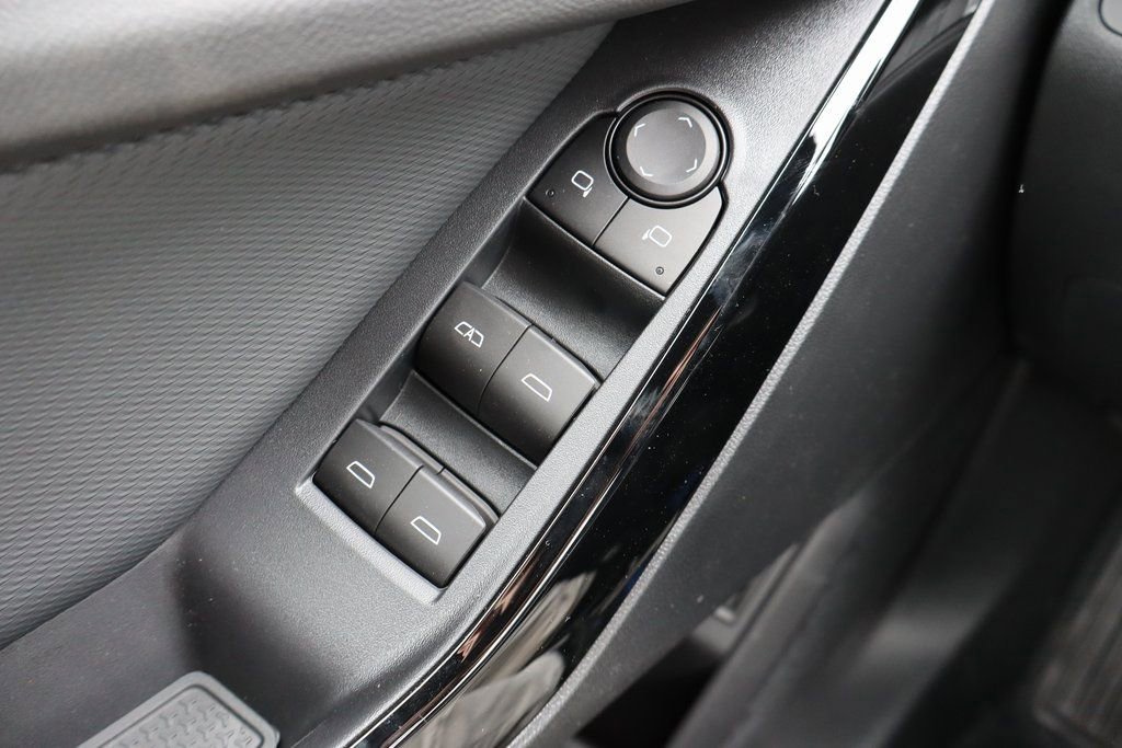 New 2026 Chevrolet Equinox LT w/ Convenience Package II image 15