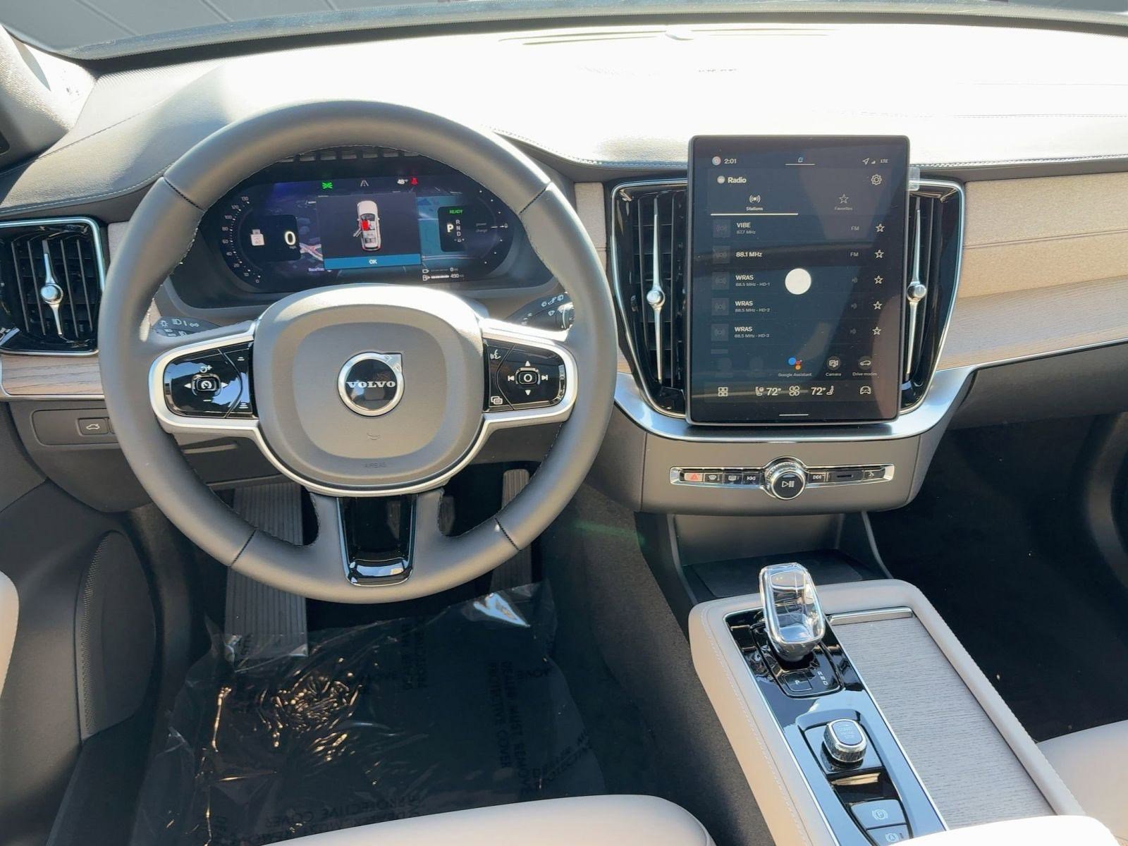New 2026 Volvo XC90 T8 Plus w/ Protection Package image 27
