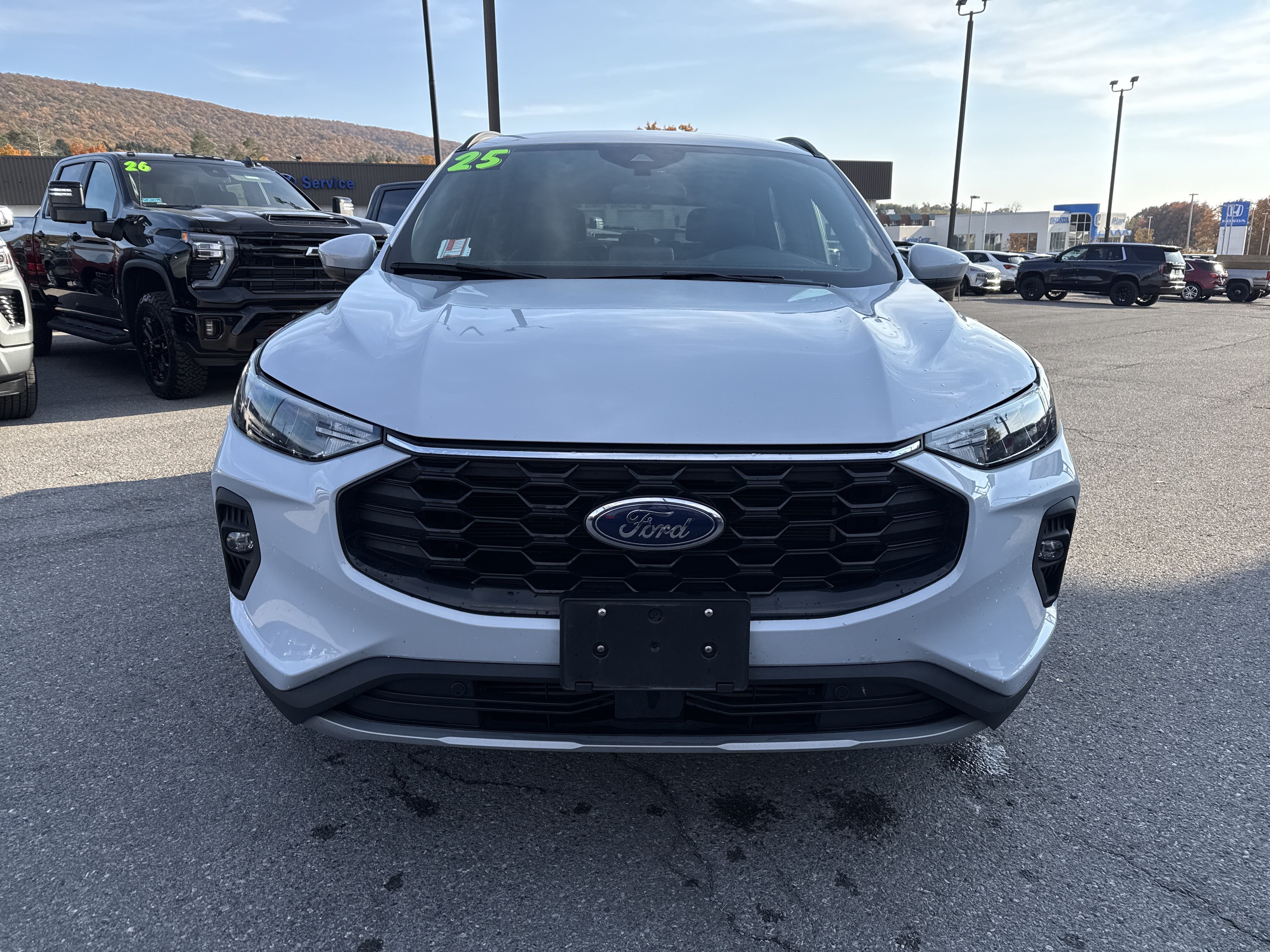 Used 2025 Ford Escape ST-Line Select AWD/4WD image 8