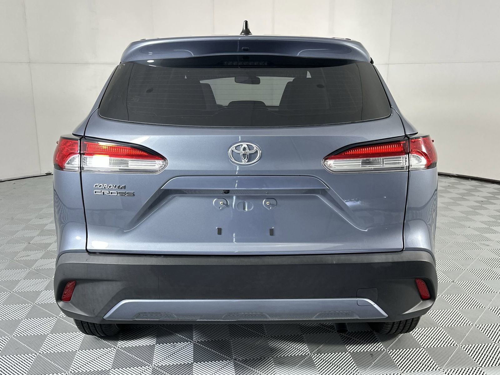 Used 2022 Toyota Corolla Cross L FWD image 7