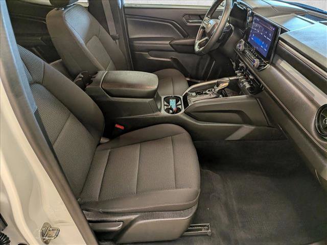 Used 2023 Chevrolet Colorado LT w/ LT Convenience Package AWD/4WD image 22