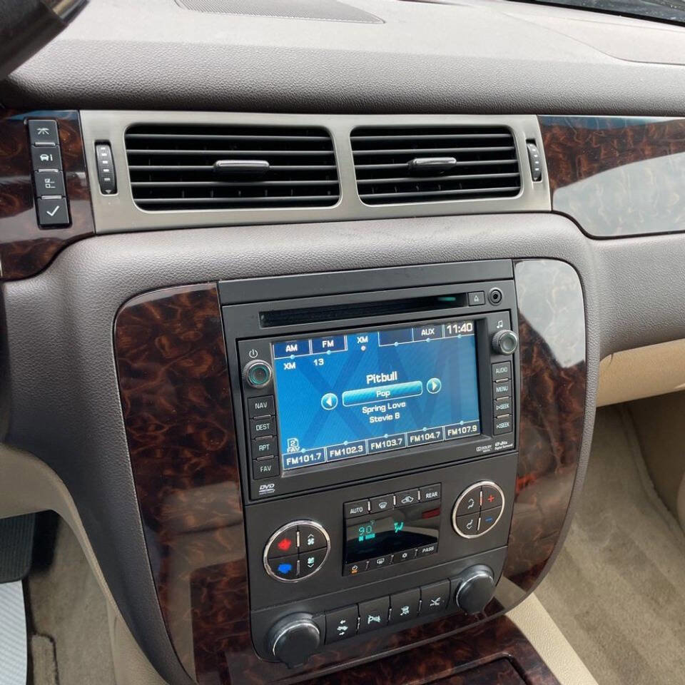 Used 2011 GMC Yukon XL Denali AWD/4WD image 20