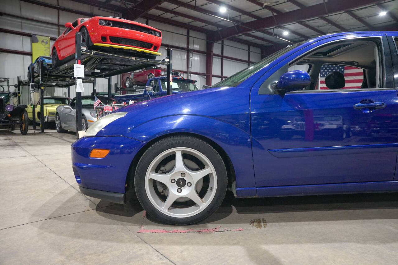 Used 2003 Ford Focus SVT FWD image 3