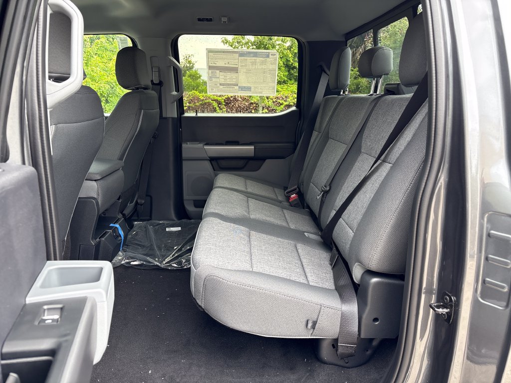 New 2026 Ford F250 XL w/ STX Appearance Package AWD/4WD image 29
