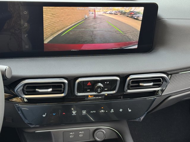 New 2026 Nissan Sentra SV w/ SV Convenience Package FWD image 17