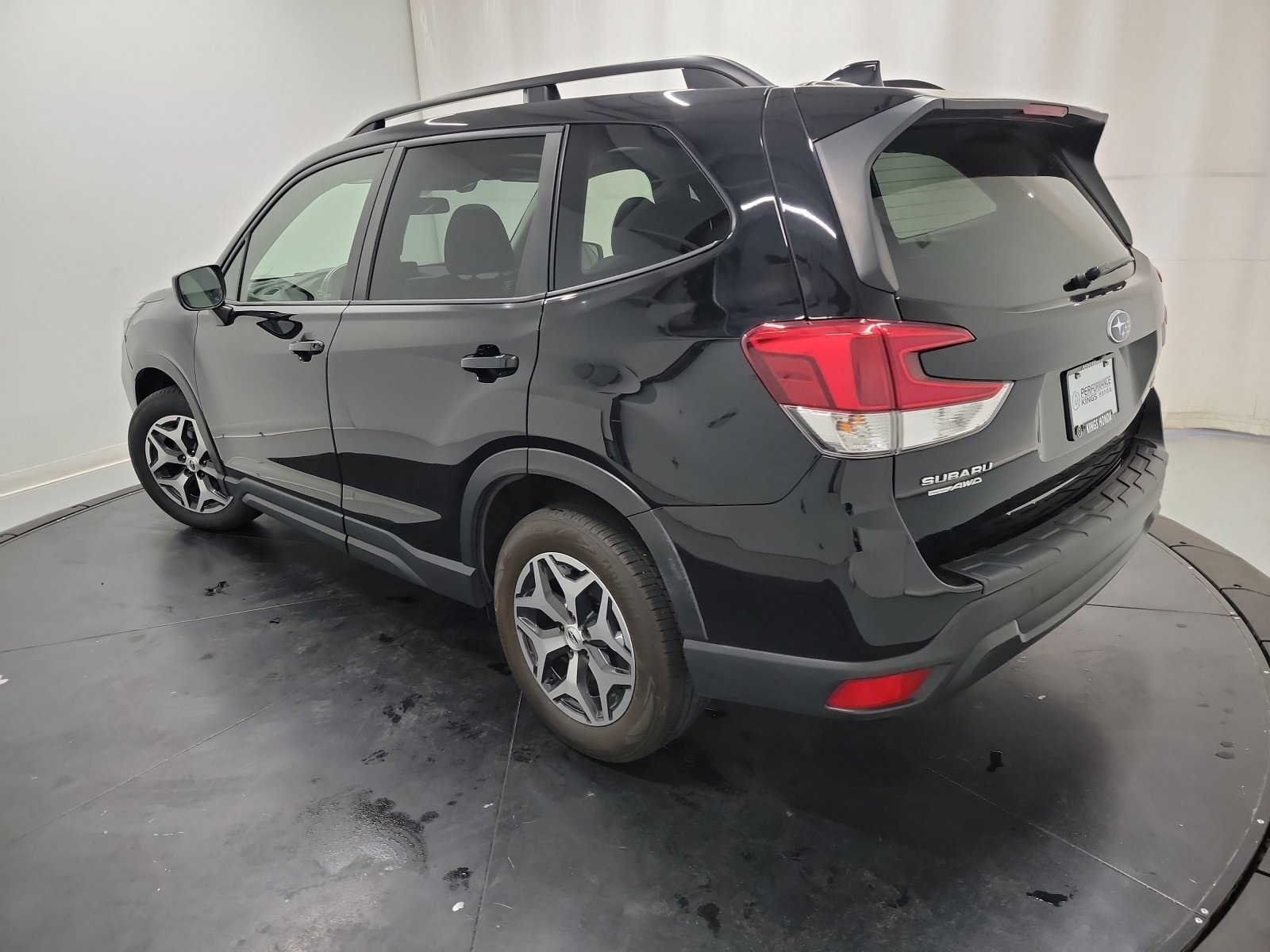 Used 2019 Subaru Forester Premium image 6