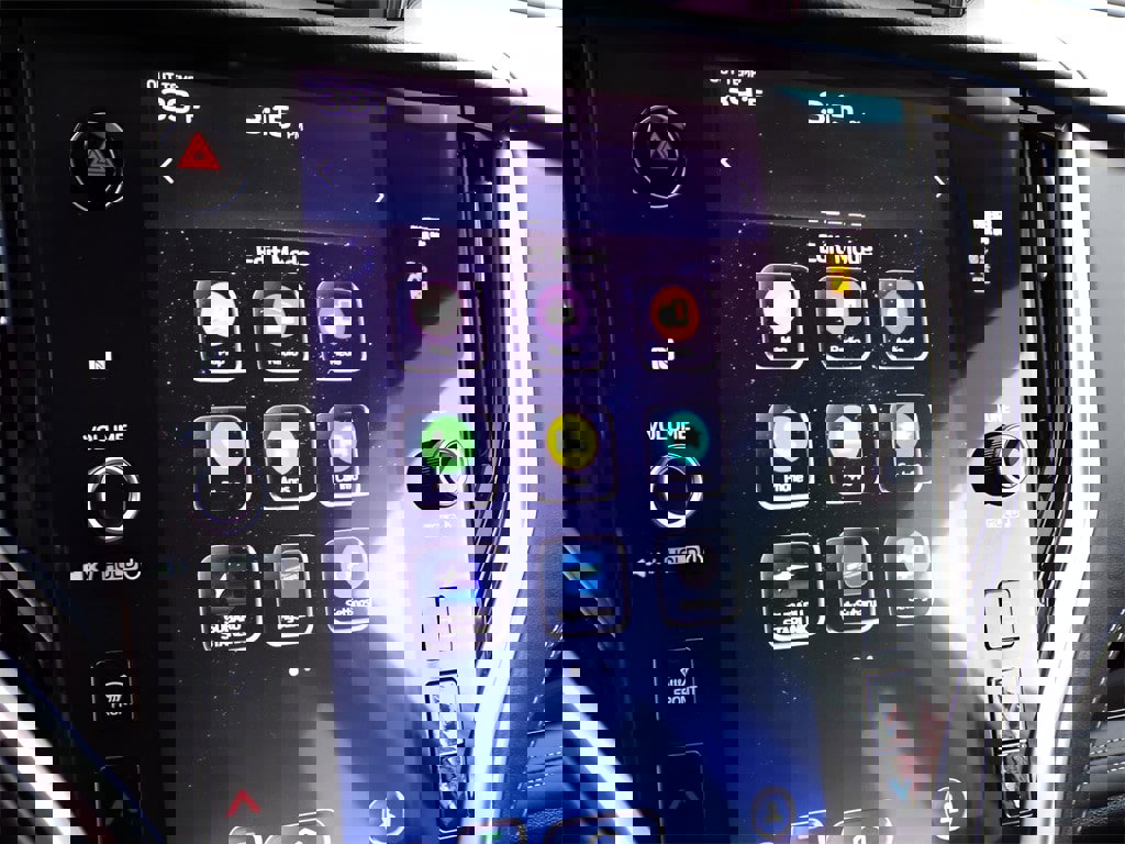 Used 2022 Subaru Outback Limited image 25