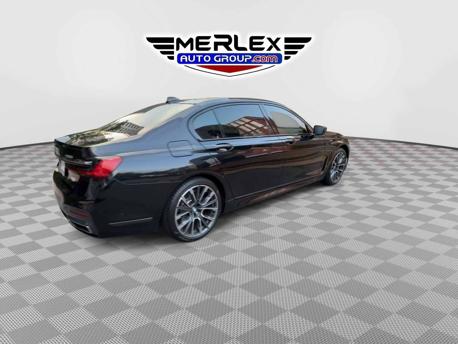 Used 2020 BMW 750i xDrive w/ Executive Package AWD/4WD image 8