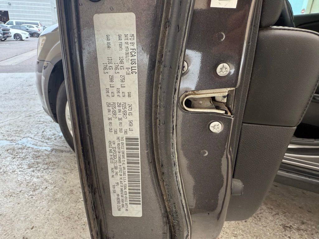 Used 2018 Dodge Journey SXT w/ Connectivity Group image 16