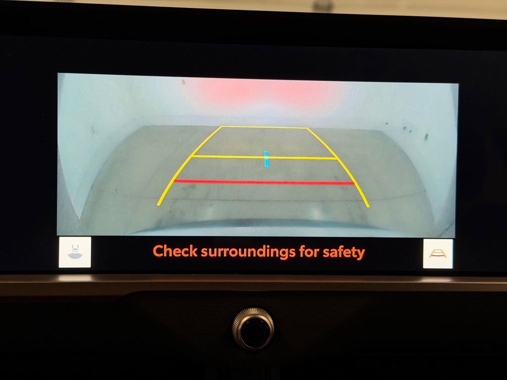 Used 2025 Toyota Crown Signia XLE image 36