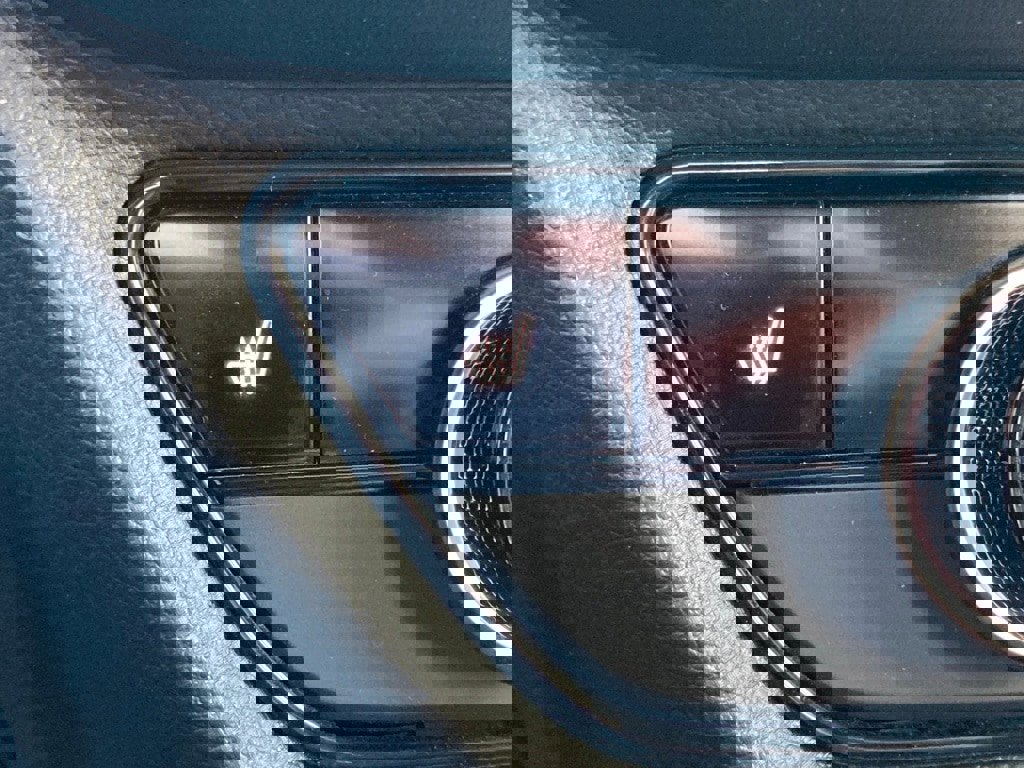 Used 2025 Honda HR-V Sport image 25