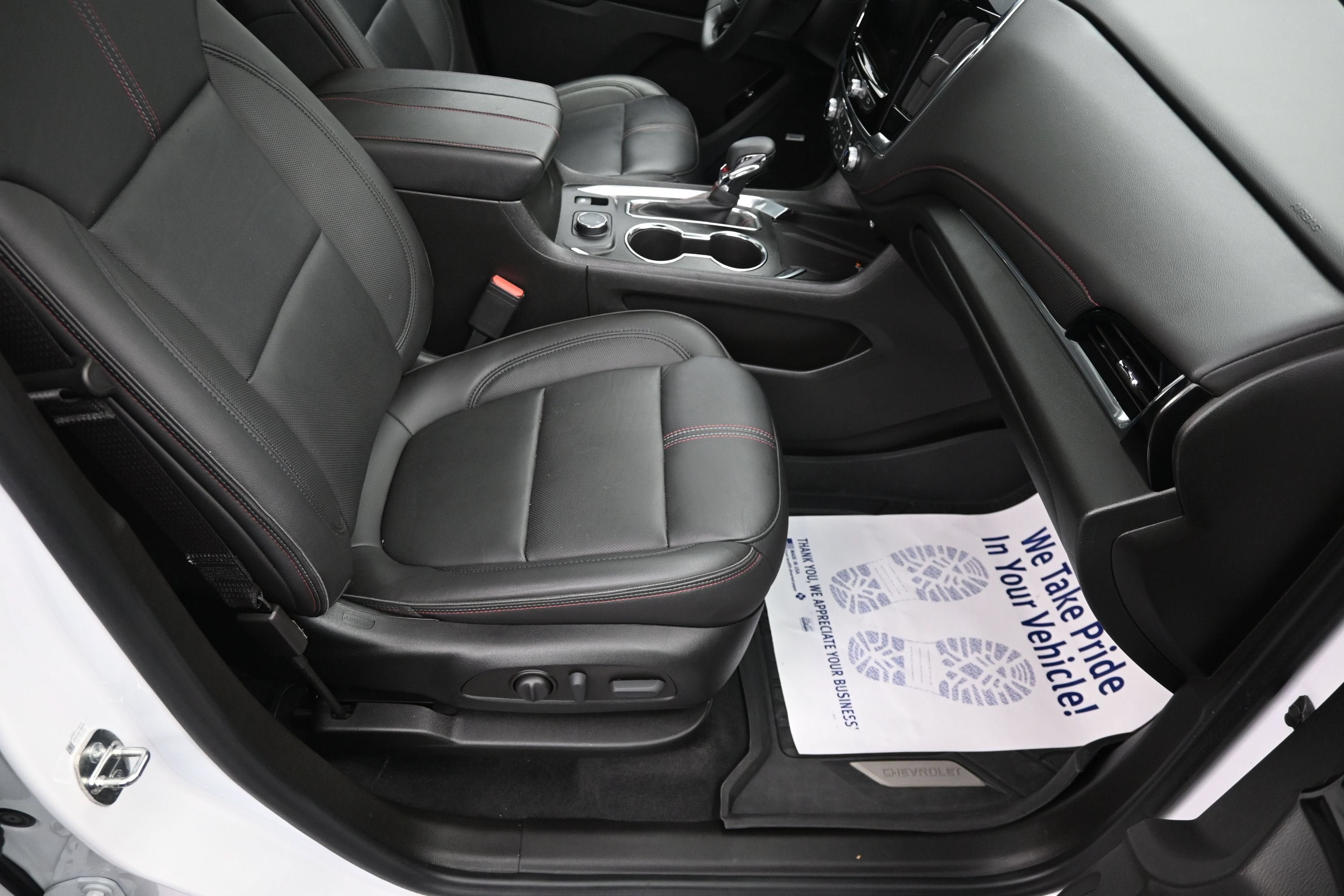 Certified 2023 Chevrolet Traverse RS AWD/4WD image 40