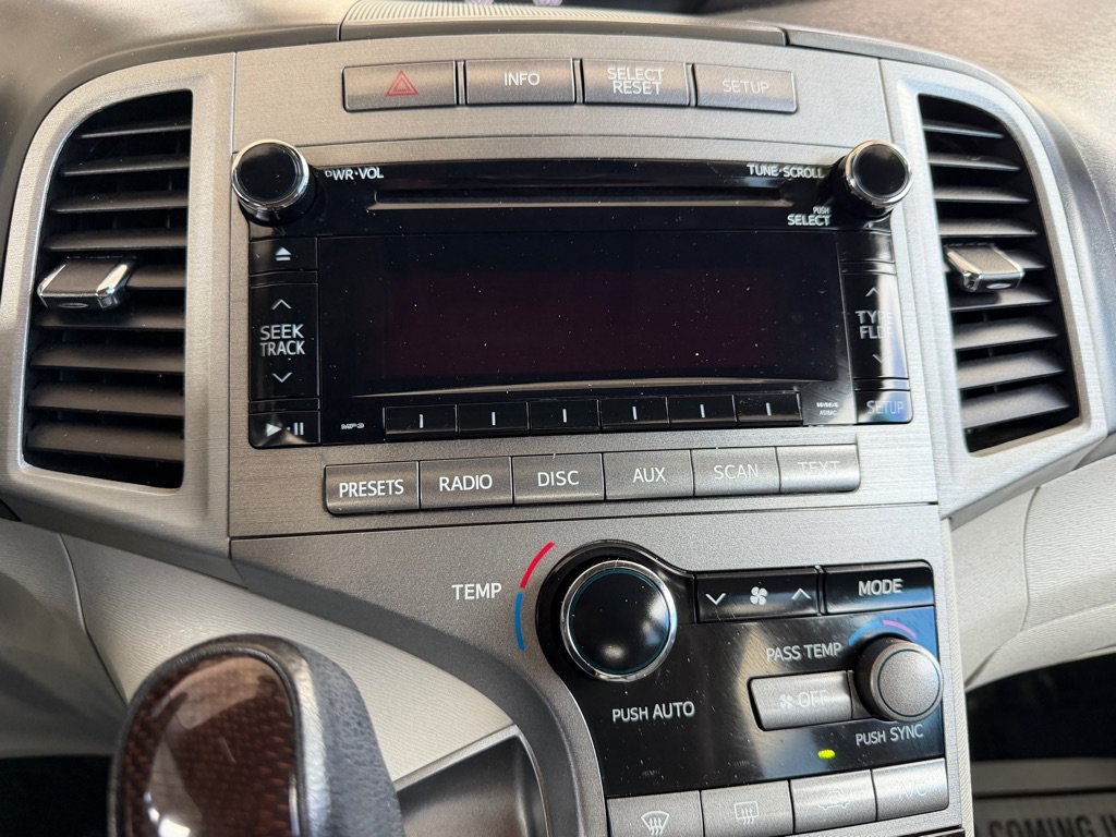 Used 2012 Toyota Venza LE w/ LE Convenience Pkg FWD image 14