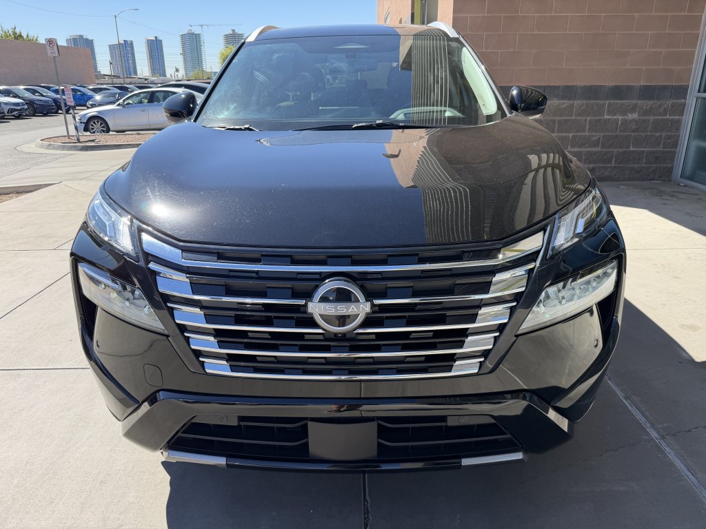 Used 2025 Nissan Rogue Platinum w/ Tech Package FWD image 10