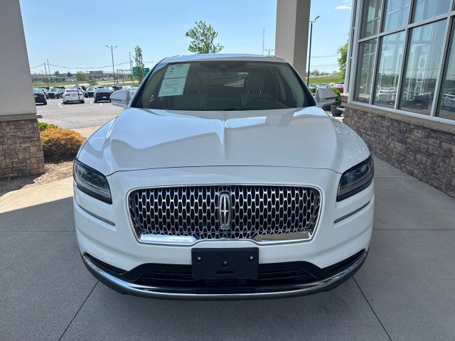 Used 2023 Lincoln Nautilus Reserve AWD/4WD image 3