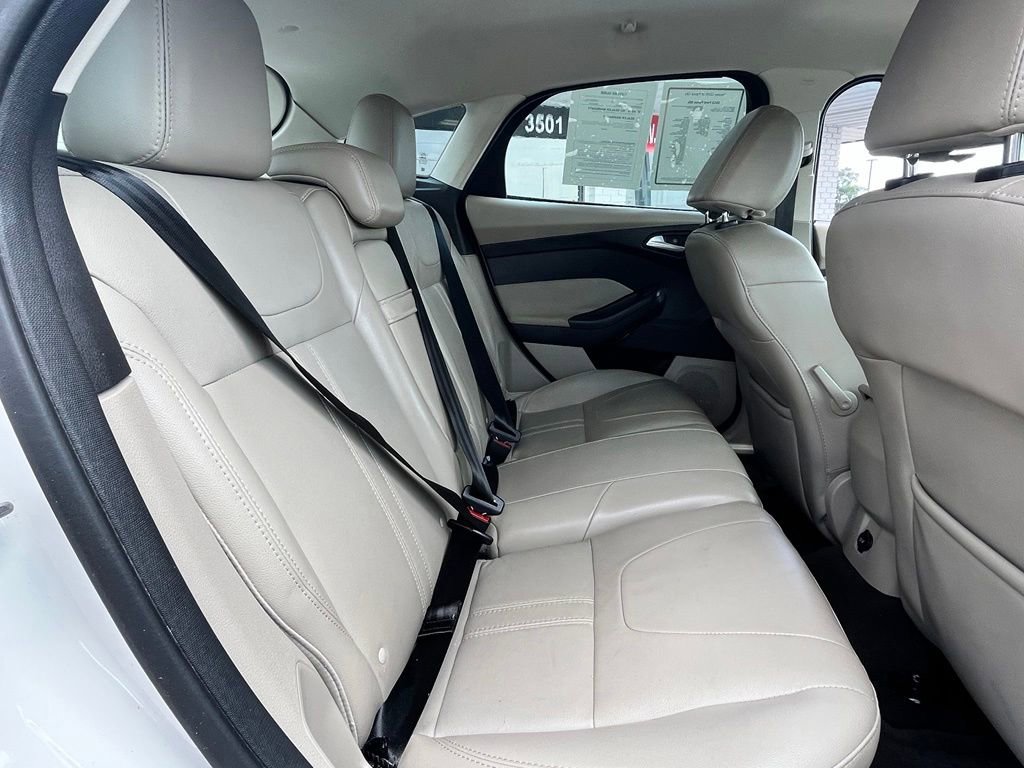 Used 2012 Ford Focus SEL FWD image 9