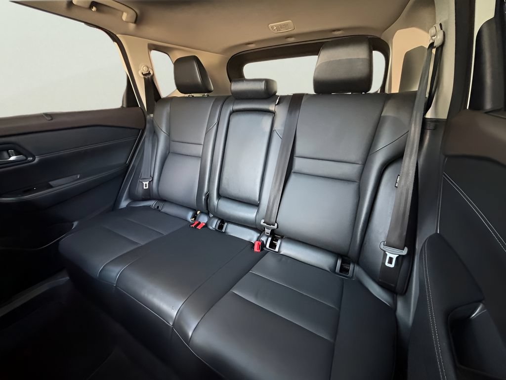 Used 2022 Nissan Rogue SV w/ SV Premium Package FWD image 11