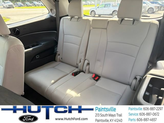 Used 2019 Honda Pilot Touring image 13