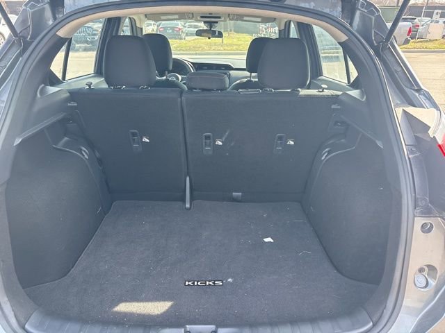 Used 2024 Nissan Kicks SR image 11