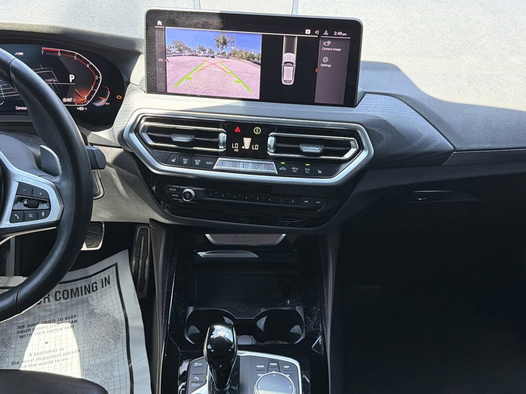 Used 2022 BMW X4 xDrive30i w/ M Sport Package AWD/4WD image 16