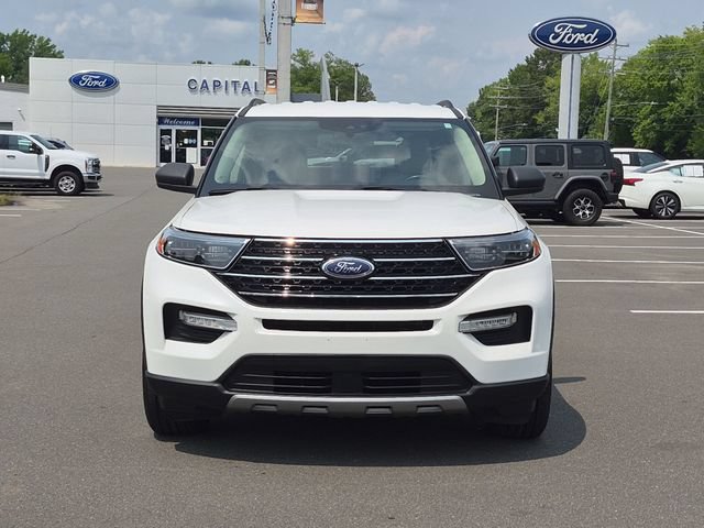 Used 2020 Ford Explorer XLT w/ Equipment Group 202A AWD/4WD image 16