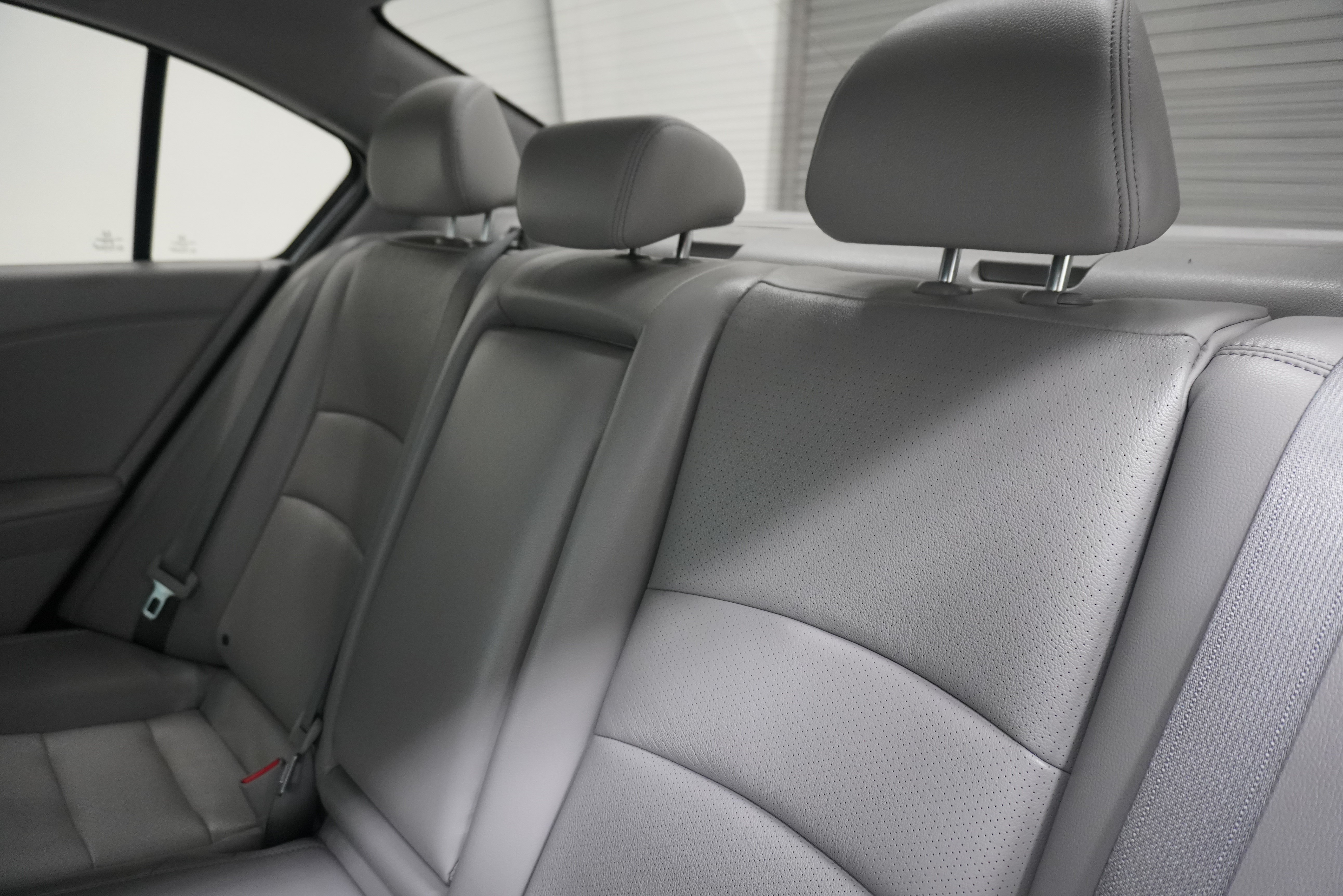 Used 2017 Honda Accord EX-L image 13