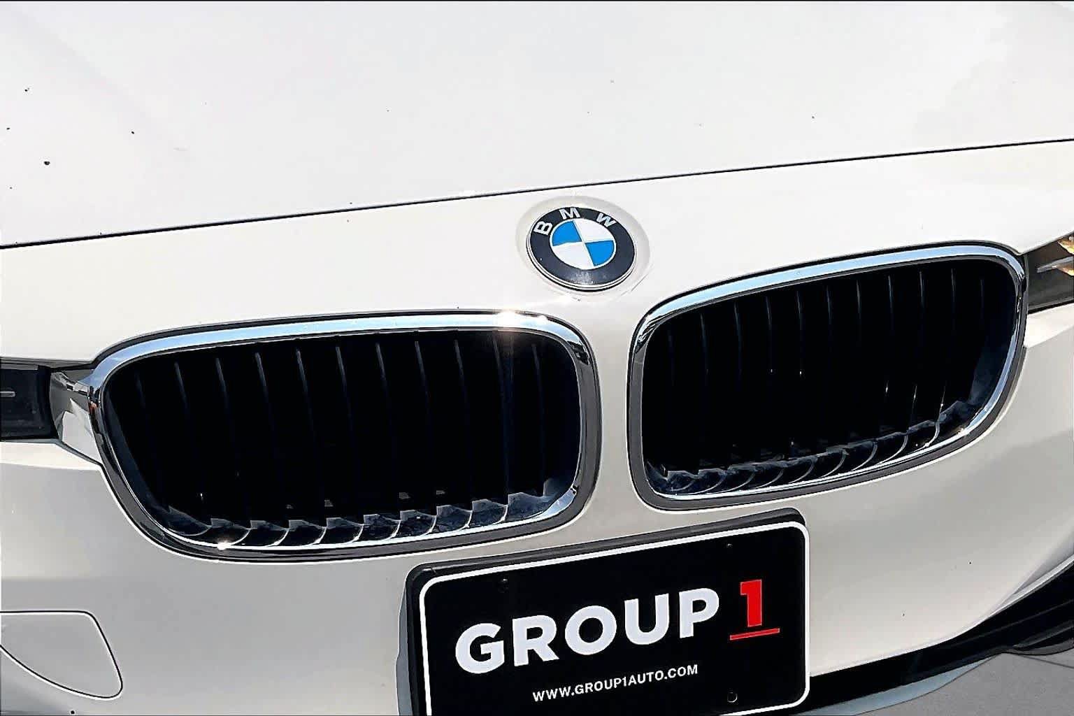 Used 2015 BMW 320i xDrive Sedan AWD/4WD image 30