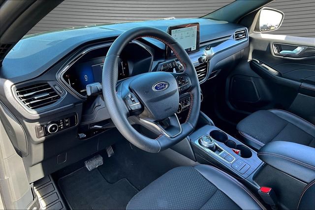 Used 2025 Ford Escape ST-Line Select image 16