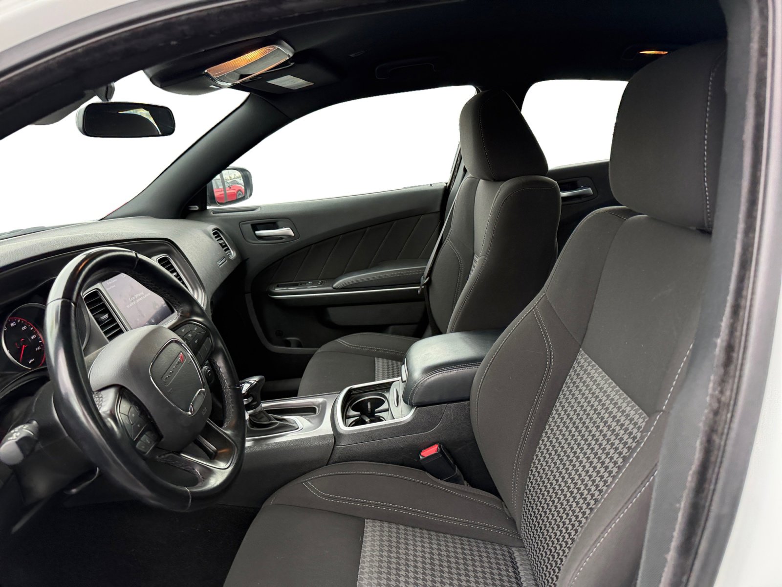 Used 2023 Dodge Charger SXT image 10