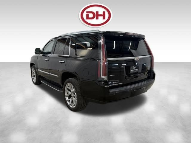 Used 2016 Cadillac Escalade Luxury AWD/4WD image 9