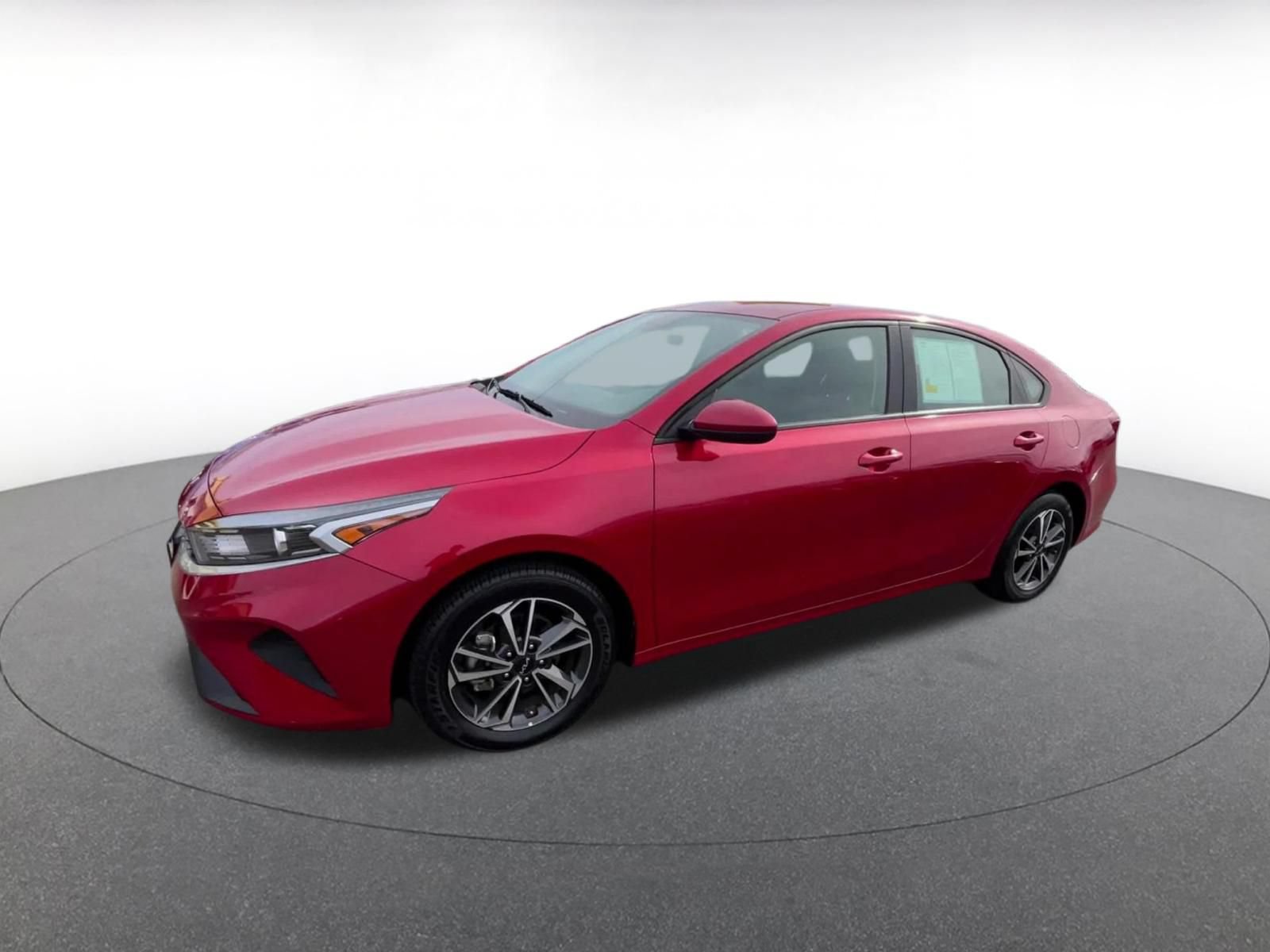 Used 2024 Kia Forte LXS FWD image 7
