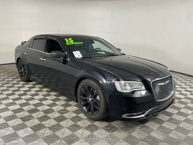 Used 2015 Chrysler 300 C Platinum AWD/4WD image 15