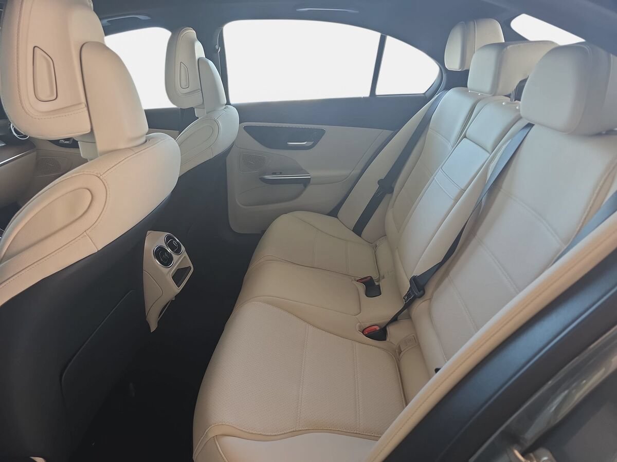 New 2026 Mercedes-Benz C 300 4MATIC Sedan image 14