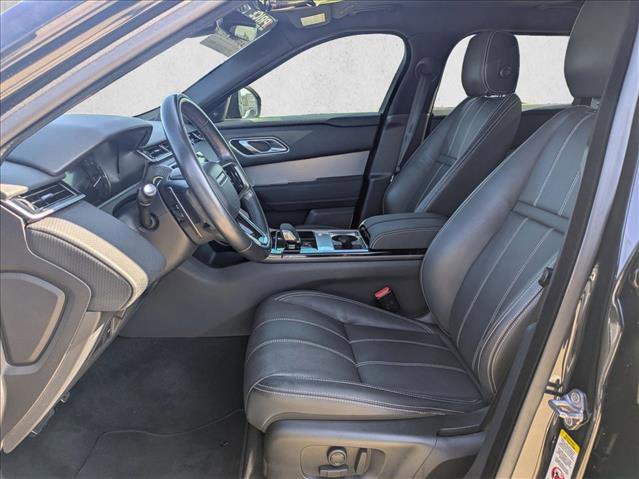 Used 2023 Land Rover Range Rover Velar R-Dynamic S image 17