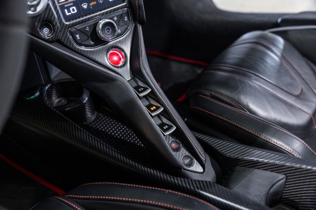 Used 2021 McLaren 765LT RWD image 61