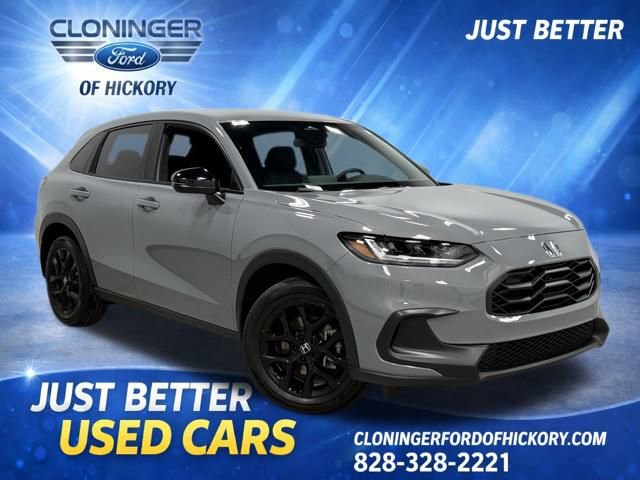 Used 2025 Honda HR-V Sport image 1