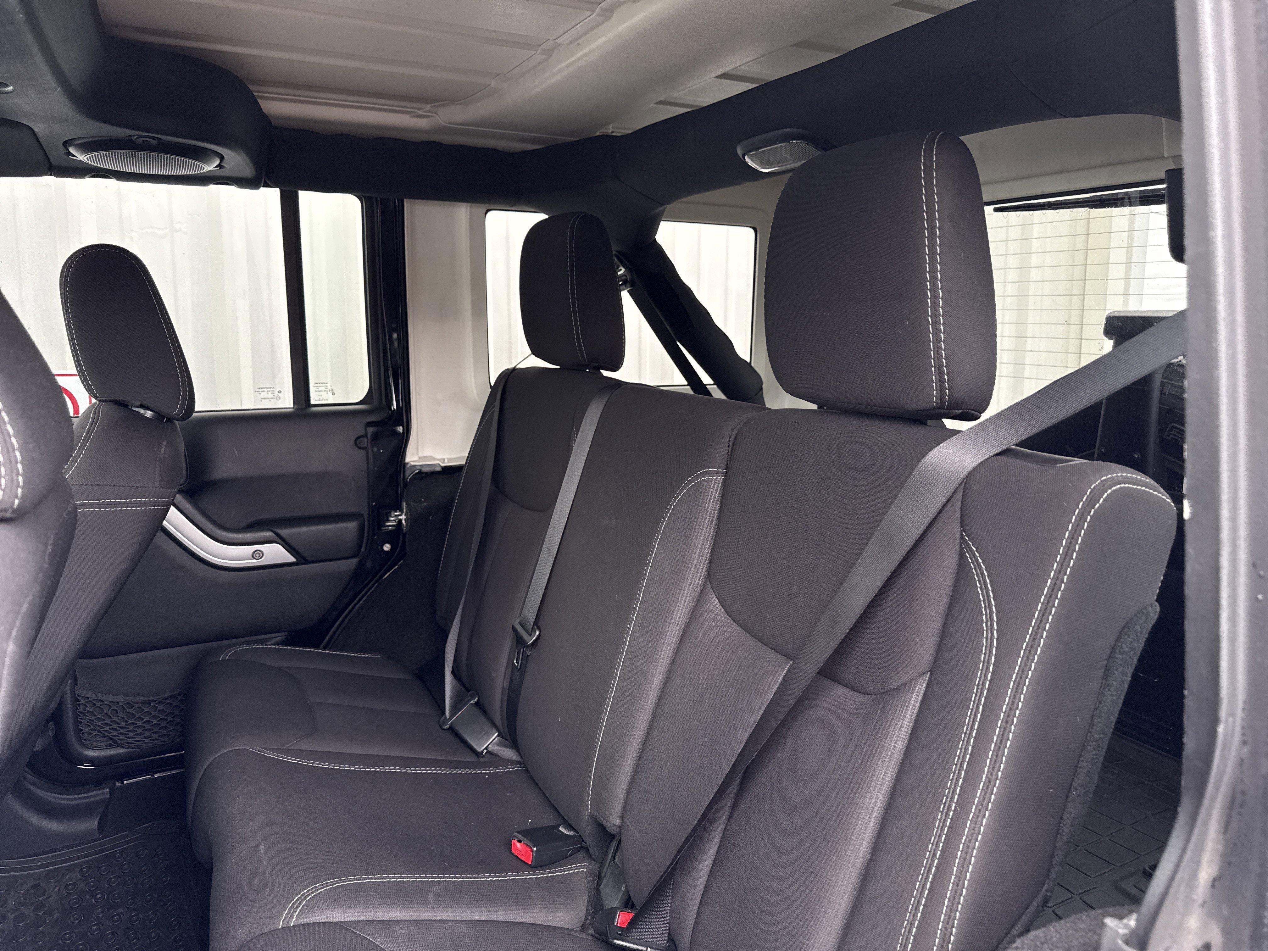 Used 2014 Jeep Wrangler Unlimited Rubicon w/ Connectivity Group image 20