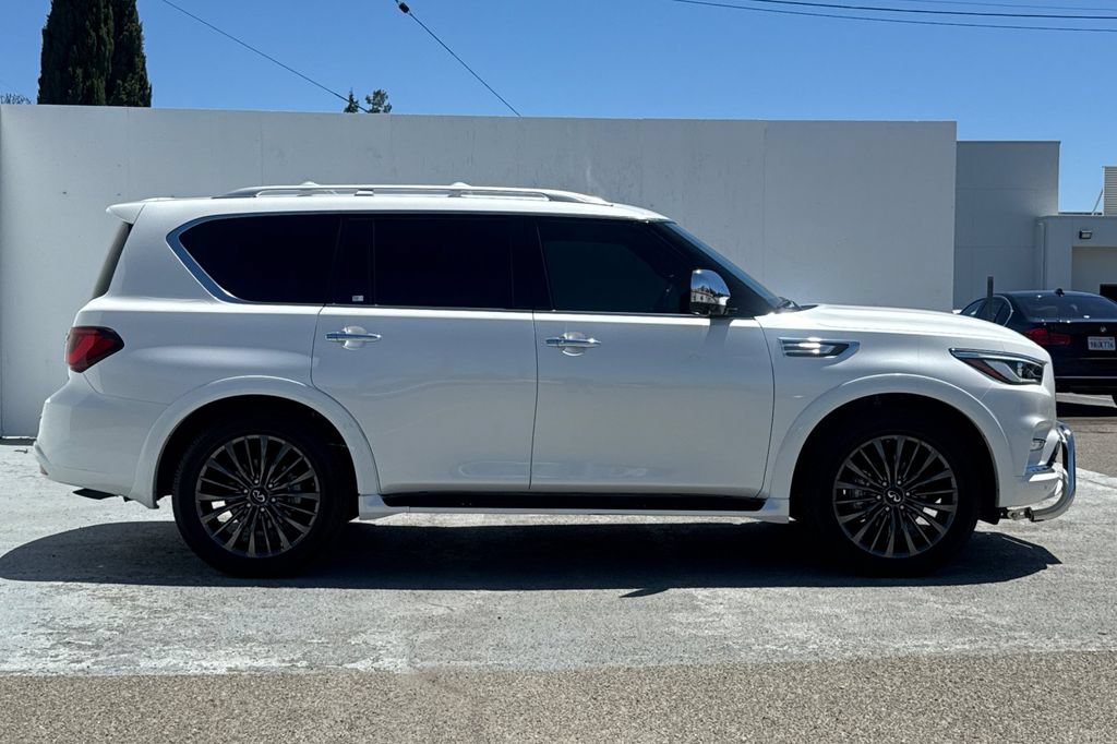 Used 2024 INFINITI QX80 Sensory w/ Cargo Package AWD/4WD image 2
