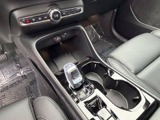 Used 2026 Volvo XC40 B5 Ultra w/ Climate Package AWD/4WD image 20