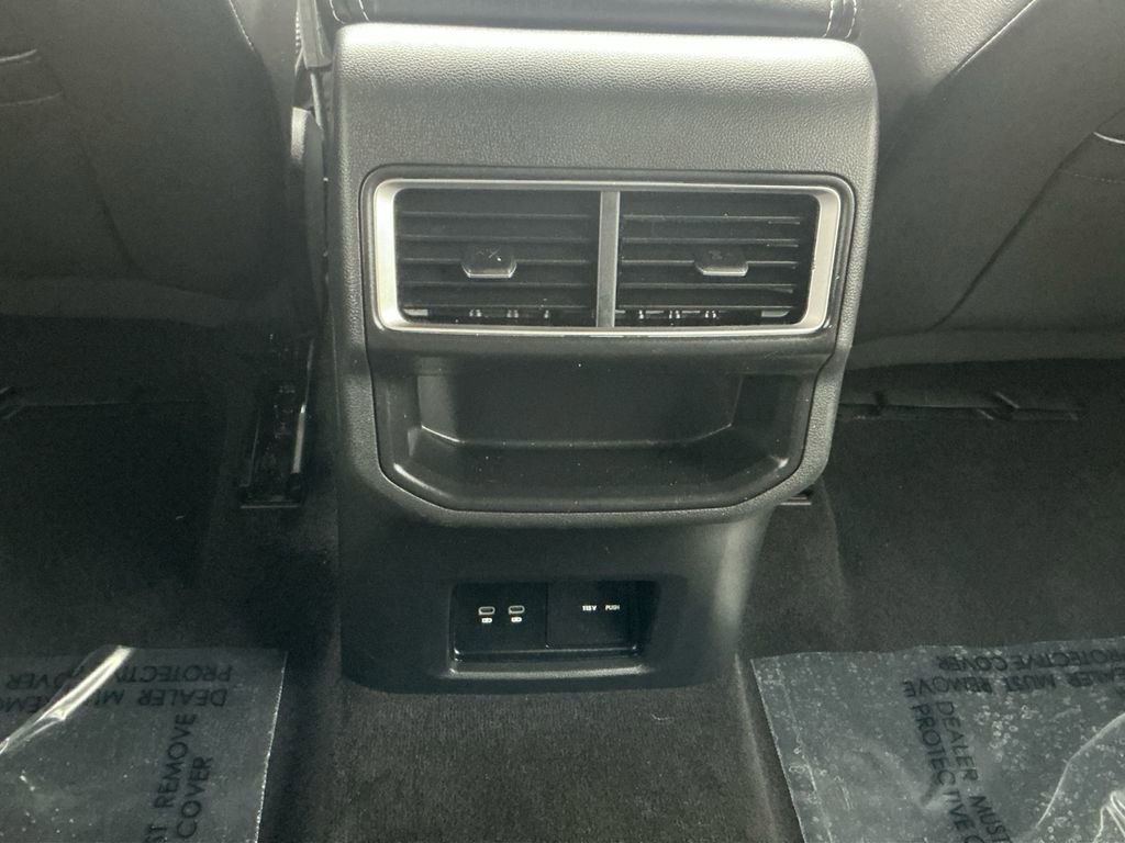 Used 2024 Volkswagen Atlas Cross Sport SE image 19