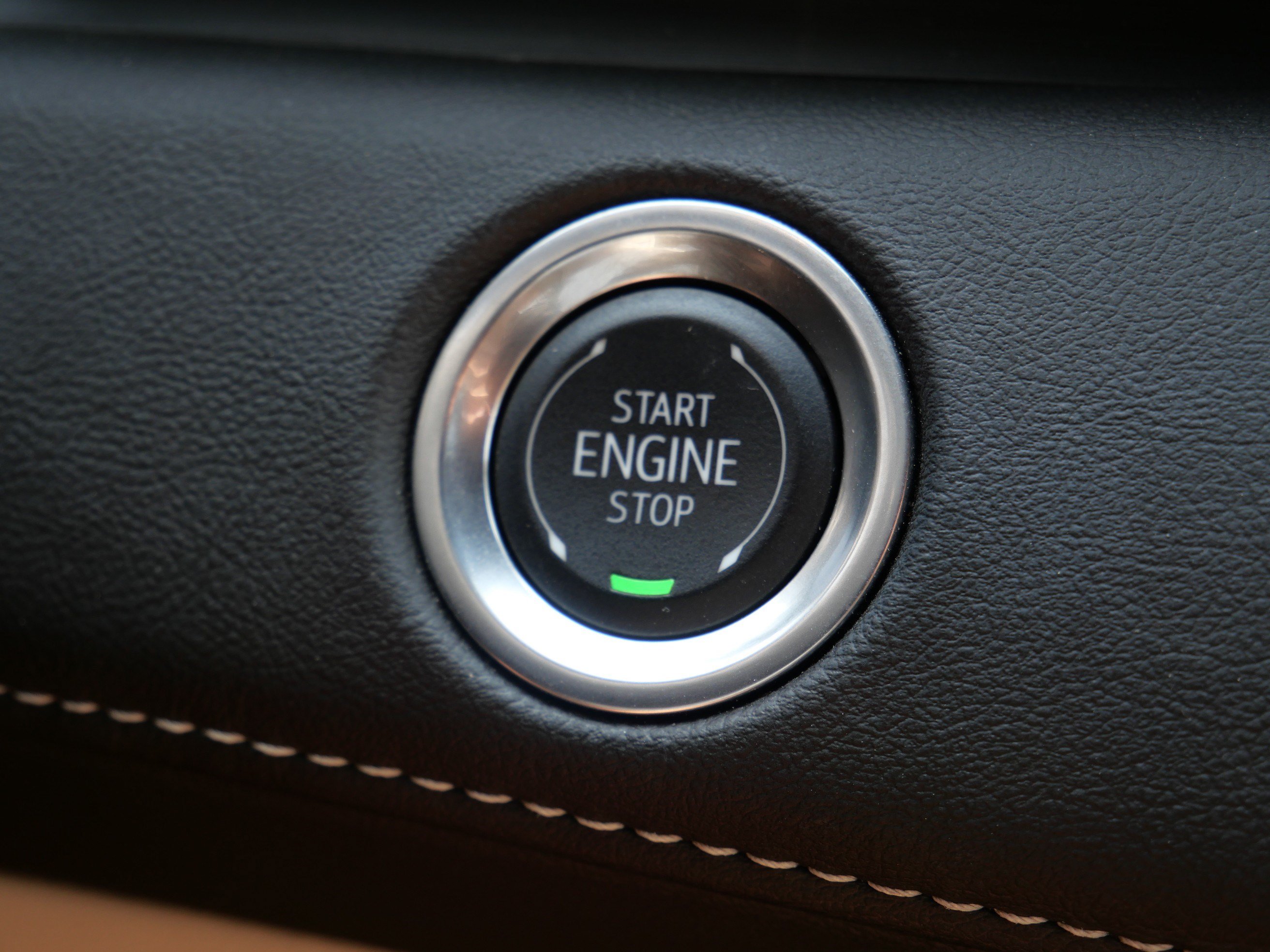 Used 2024 Cadillac Escalade Premium Luxury AWD/4WD image 30