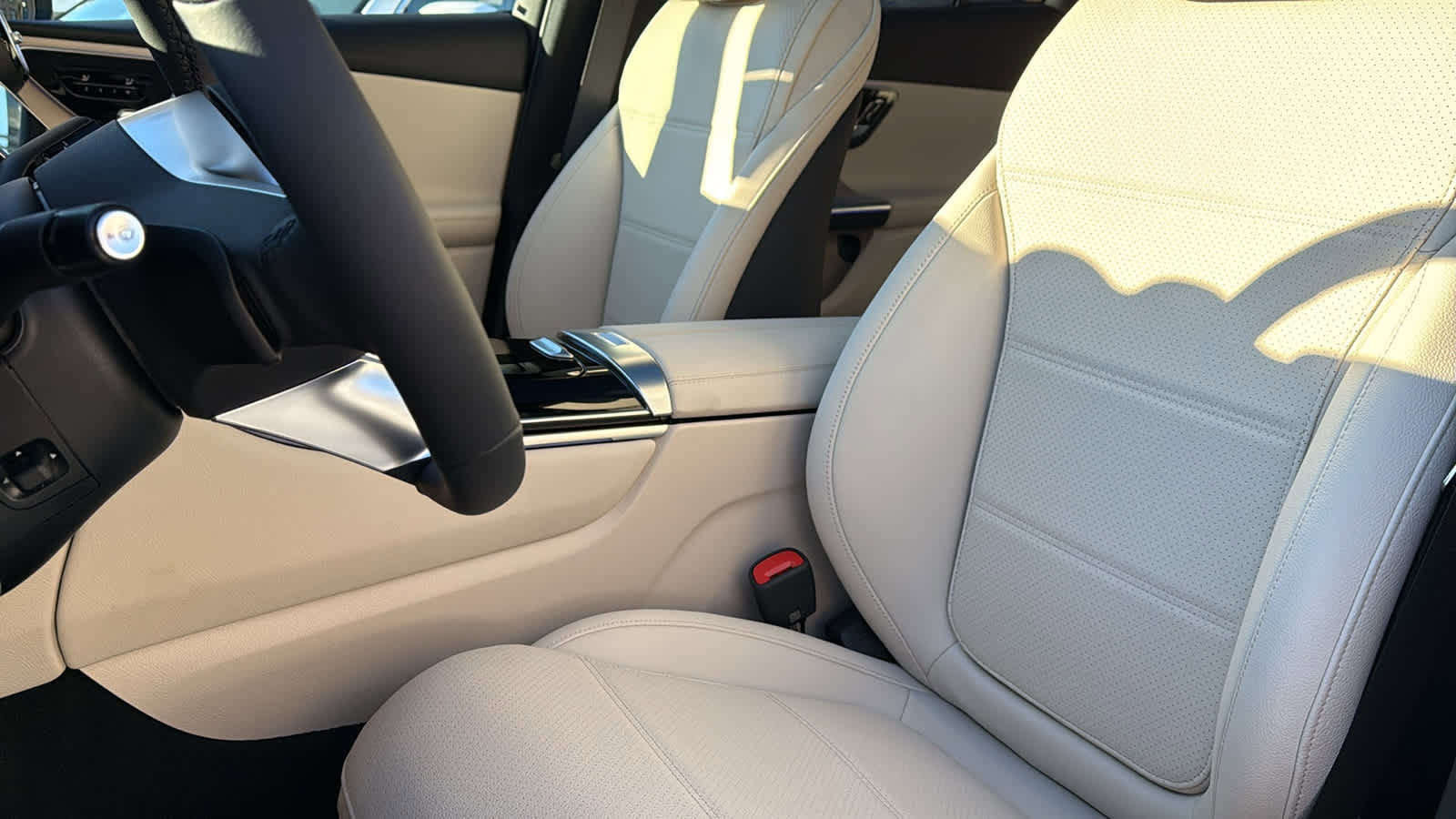 New 2026 Mercedes-Benz GLC 300 4MATIC image 27