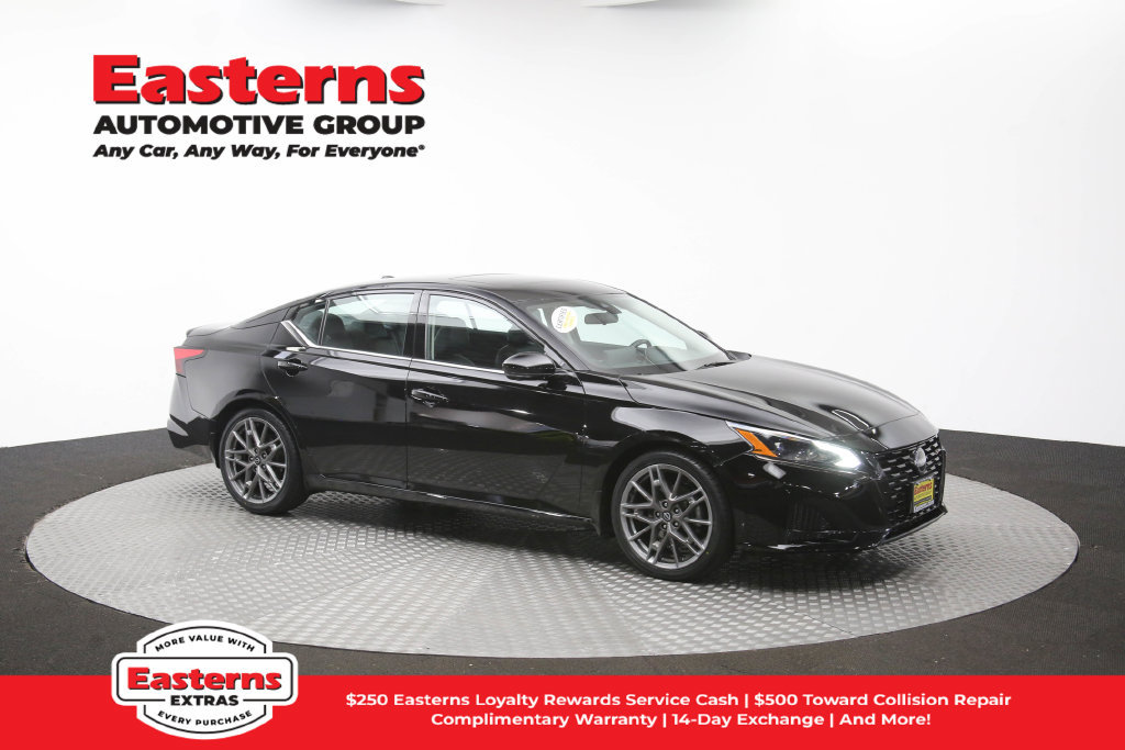 Used 2023 Nissan Altima 2.0 SR FWD image 52