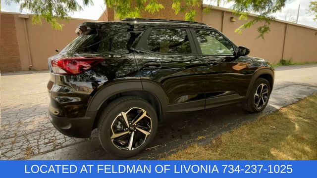 Certified 2023 Chevrolet TrailBlazer RS w/ Sun and Liftgate Package AWD/4WD image 8